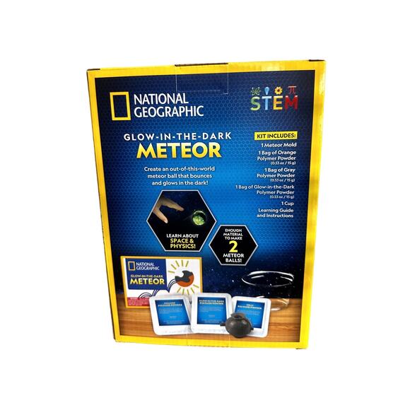 National Geographic Glow in the dark Meteor Set - Picture 2 of 4